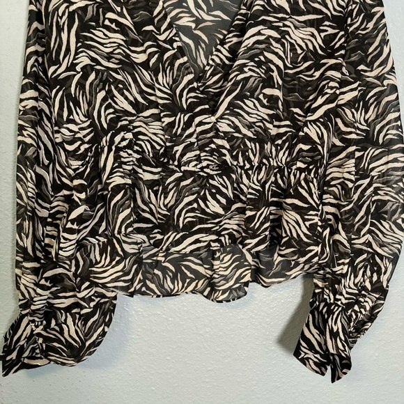 The Kooples Flowing Black and White Zebra Print Sheer V Neck‎ Blouse Size Medium - Picture 7 of 15